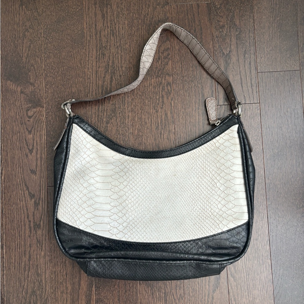Guess Purse - Picture 2 of 2